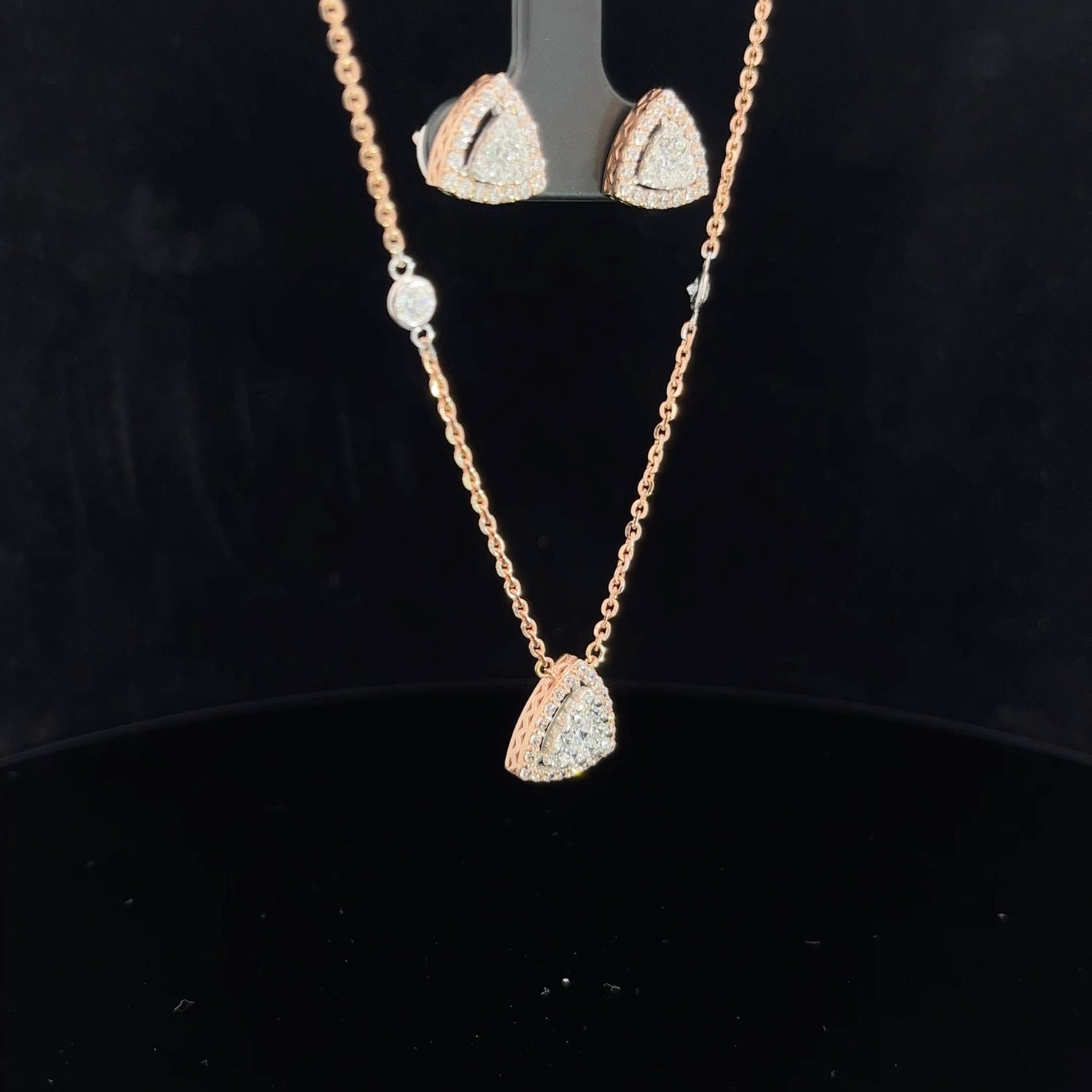 Odette  Italian Gold Pendant Set