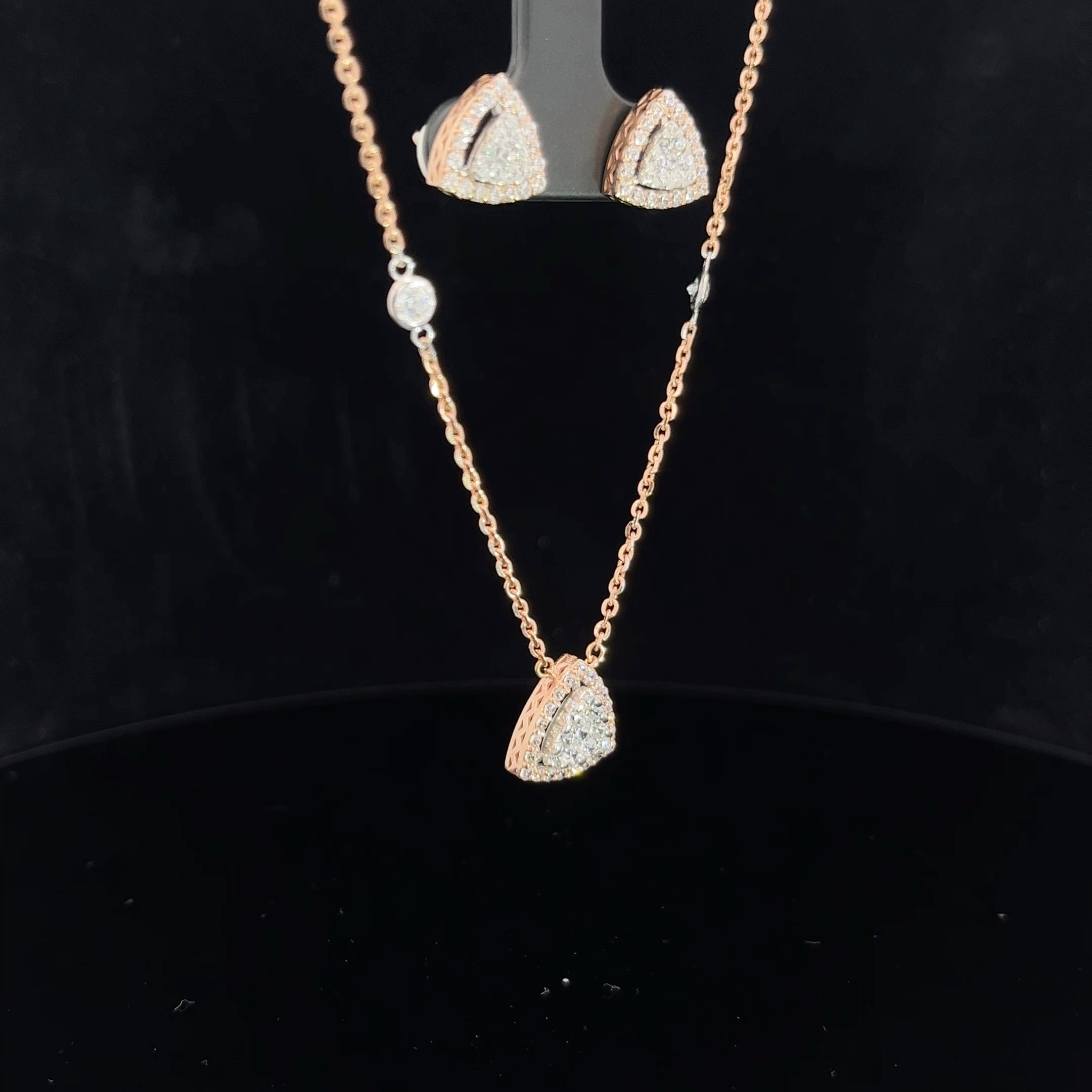 Odette  Italian Gold Pendant Set
