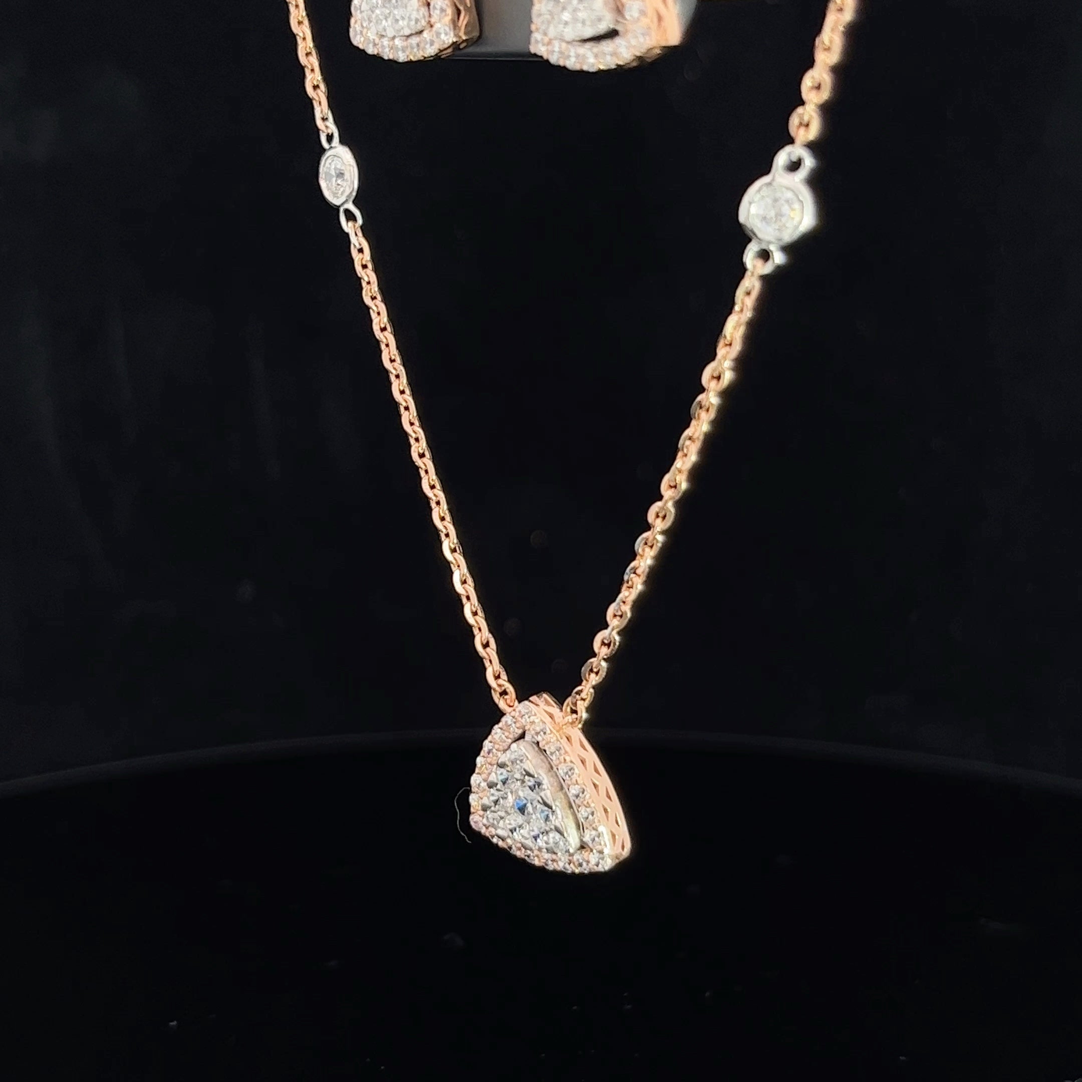 Odette  Italian Gold Pendant Set