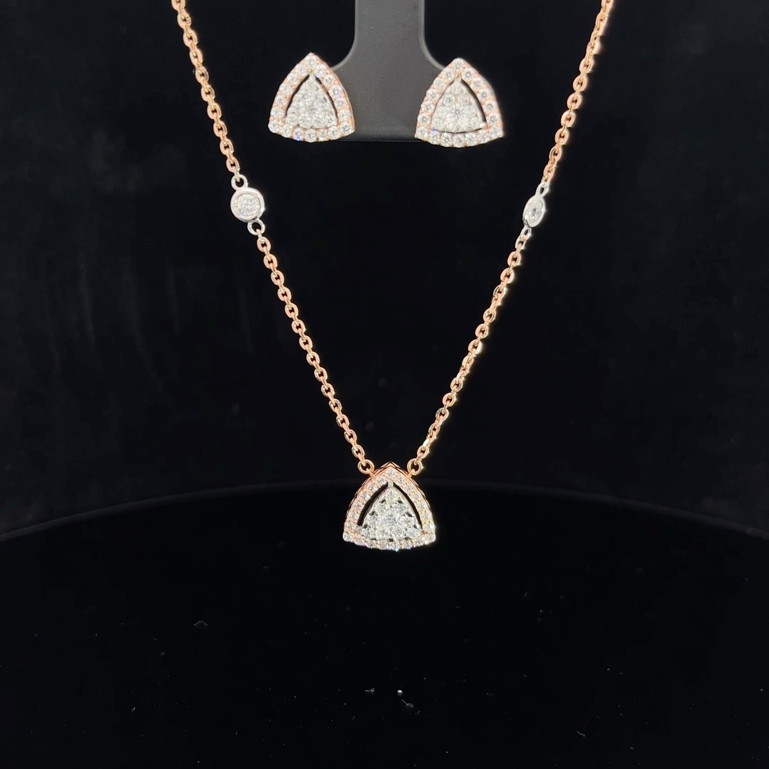 Odette  Italian Gold Pendant Set