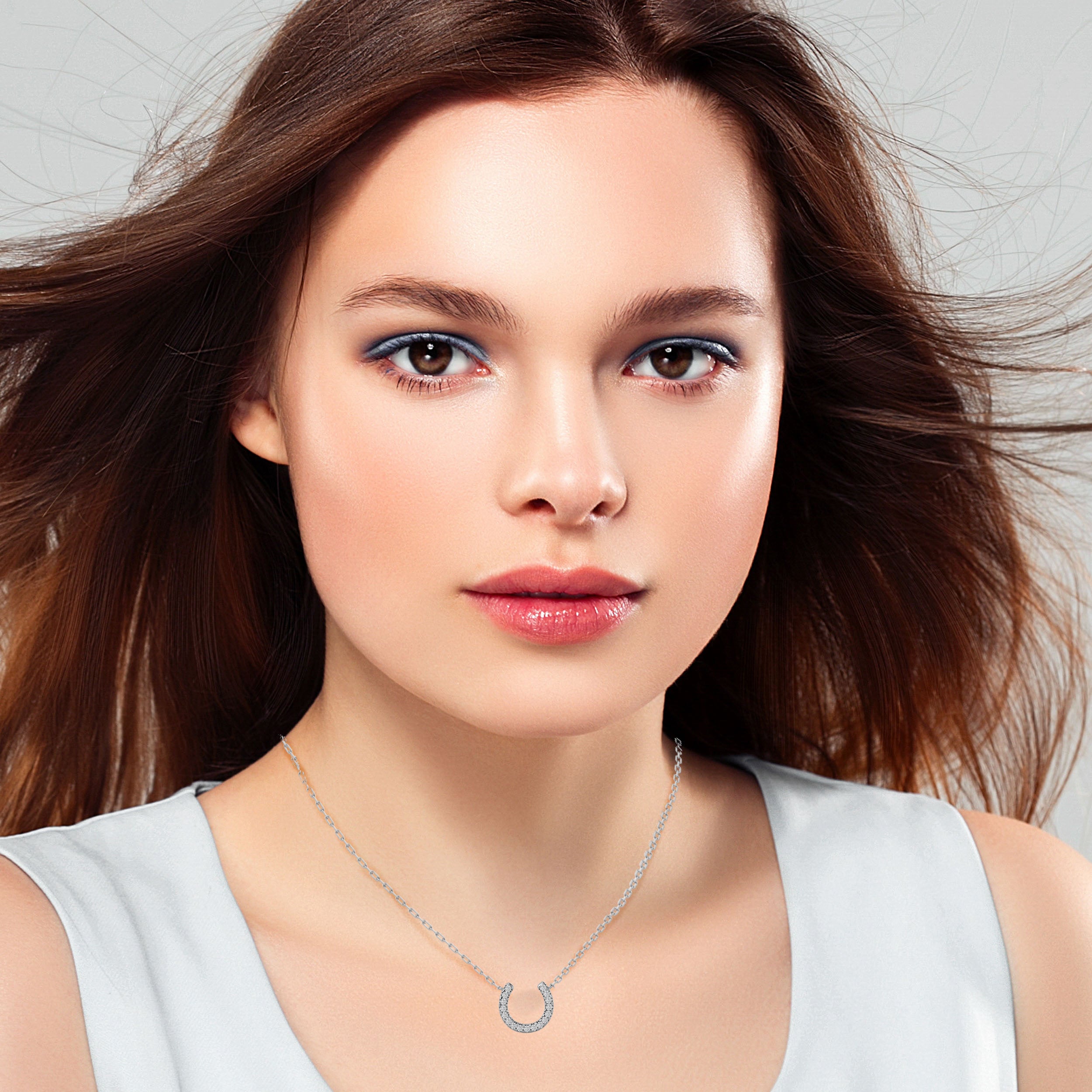 Elliot Lightweight Pendant