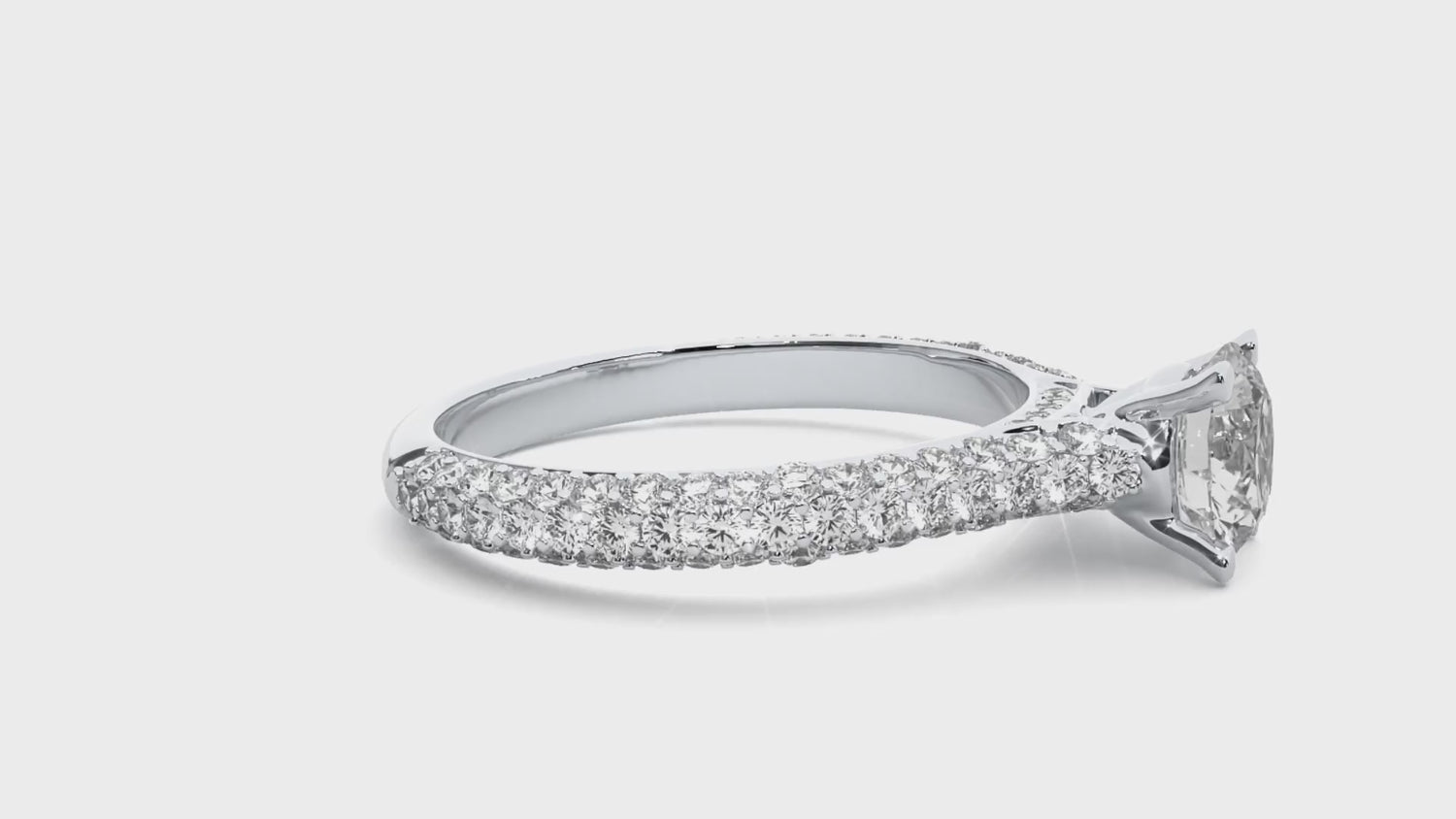 Lila Solitaire Ring