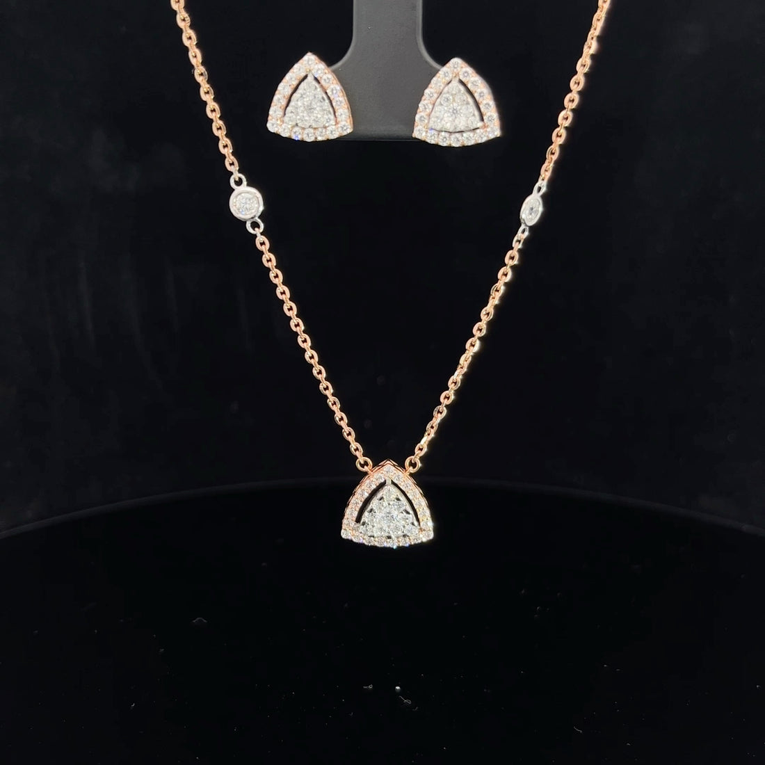 Odette  Italian Gold Pendant Set
